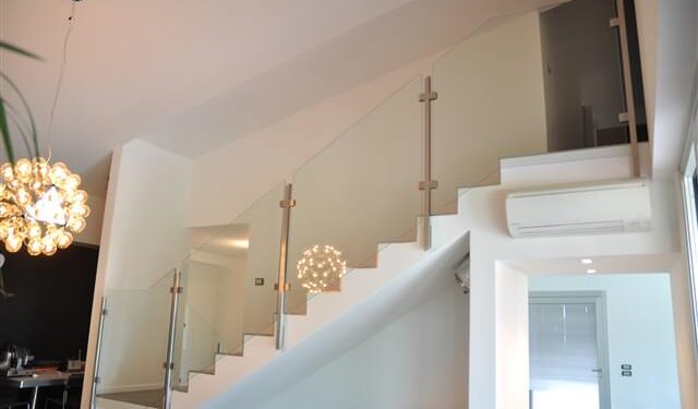 Parapetti certificati in vetro a Verona: panorami in sicurezza con qualità Turra