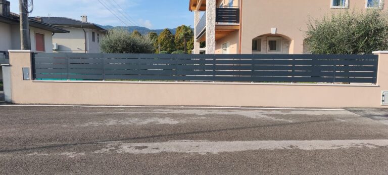 Recinzione e Cancelli in Alluminio Antracite a Monselice - foto 4