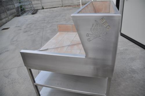 A24-Barbecue in lamiera inox