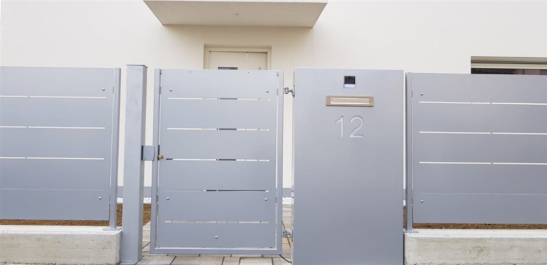 B19-Cancello pedonale in lamiera