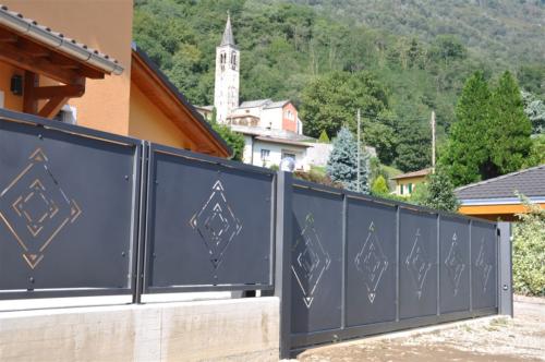 B23-Recinzione con disegno taglio laser