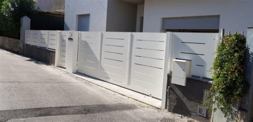 B24-Cancello scorrevole in lamiera