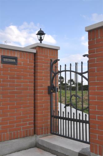 B27-Cancello carraio in ferro battuto