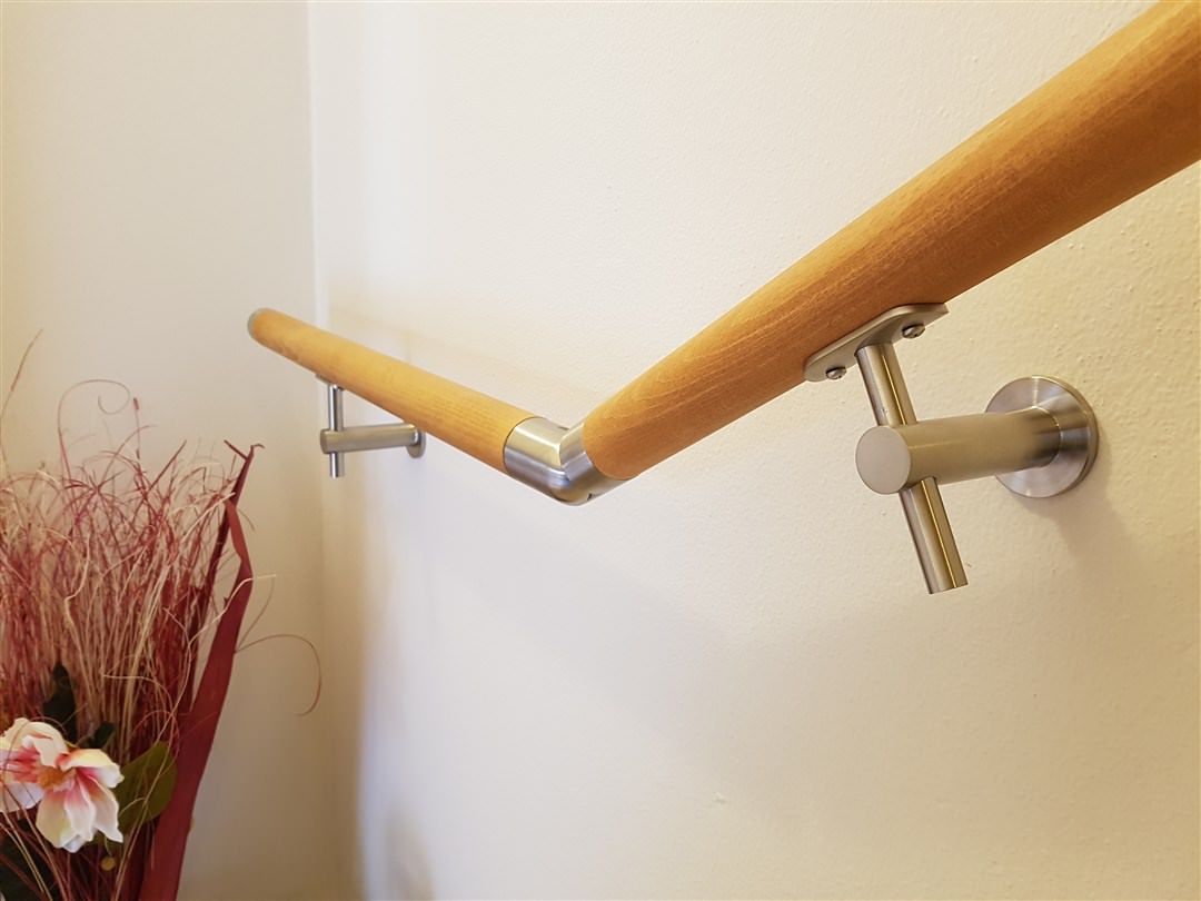 C03-Corrimano in legno e acciaio inox