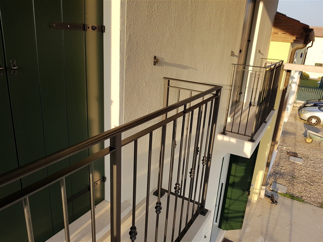 F32-Parapetto in ferro per terrazzo