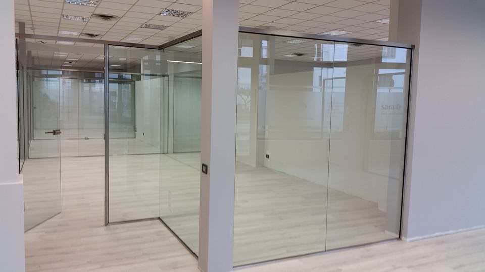 I21-Pareti in vetro e inox