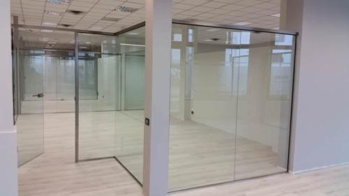 I21-Pareti in vetro e inox