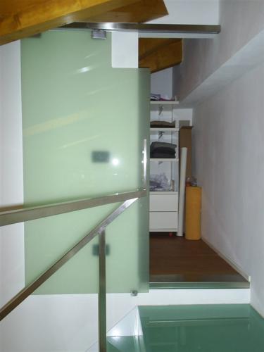 I38-Porta in vetro sagomato
